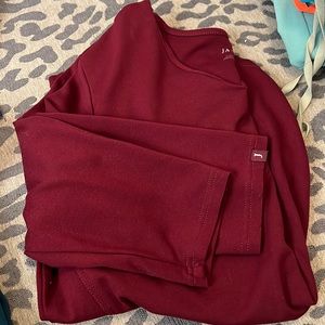 XL 3/4 sleeve Jaanuu Scrub top